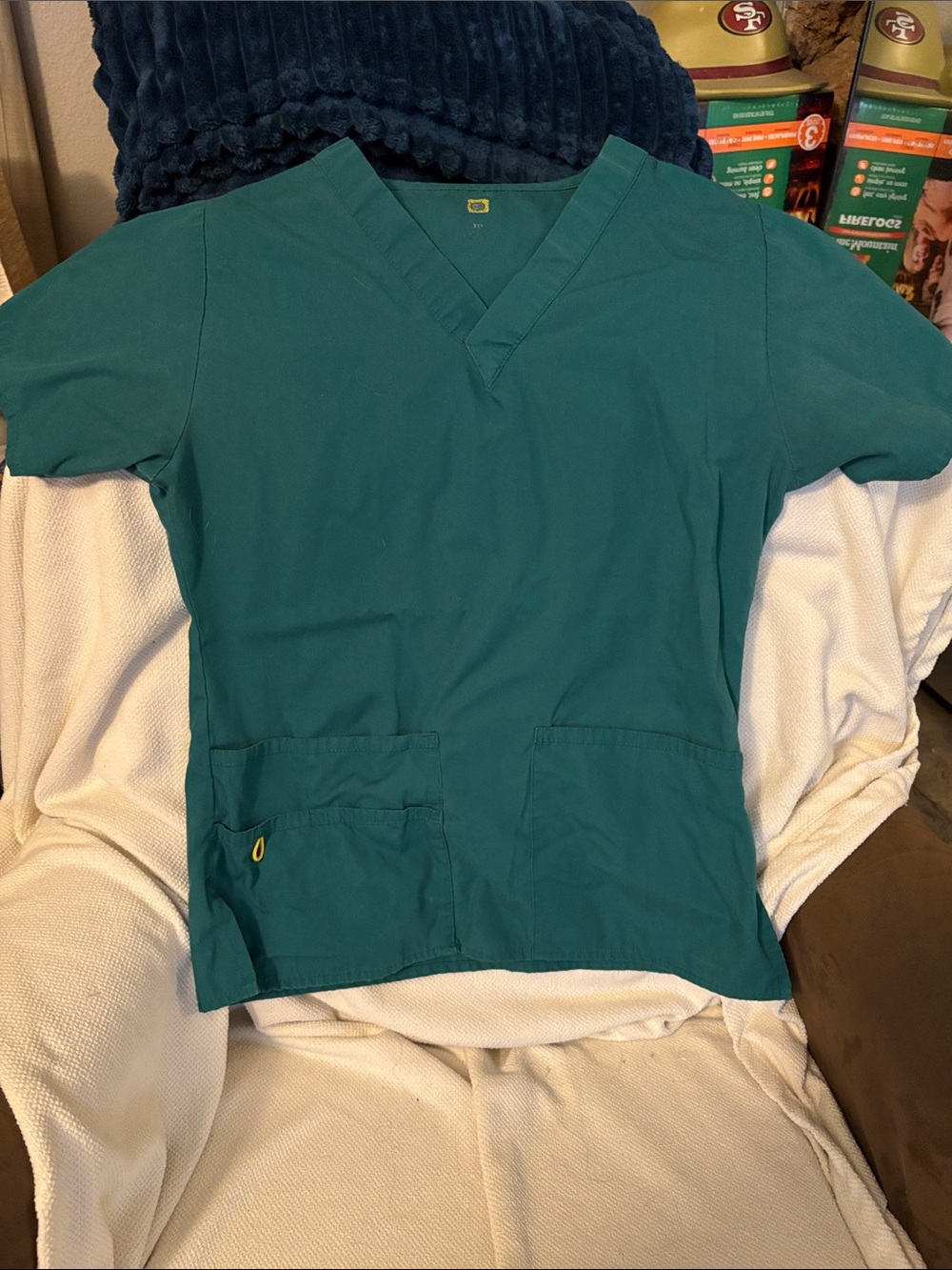 Wonder wink Teal V-Neck Short Sleeve Scrub Top